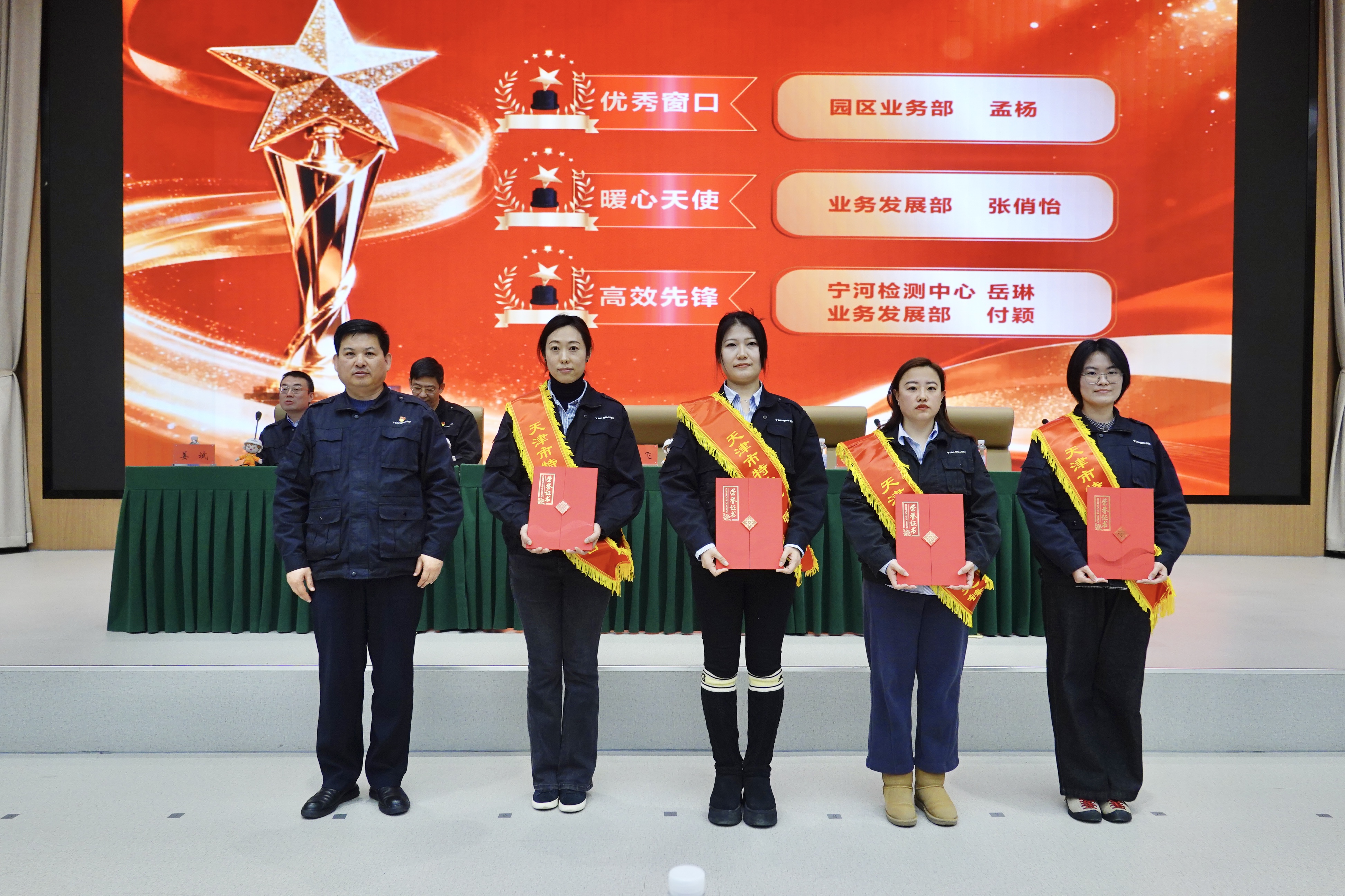 51cfe390c805bd4b12cb6230