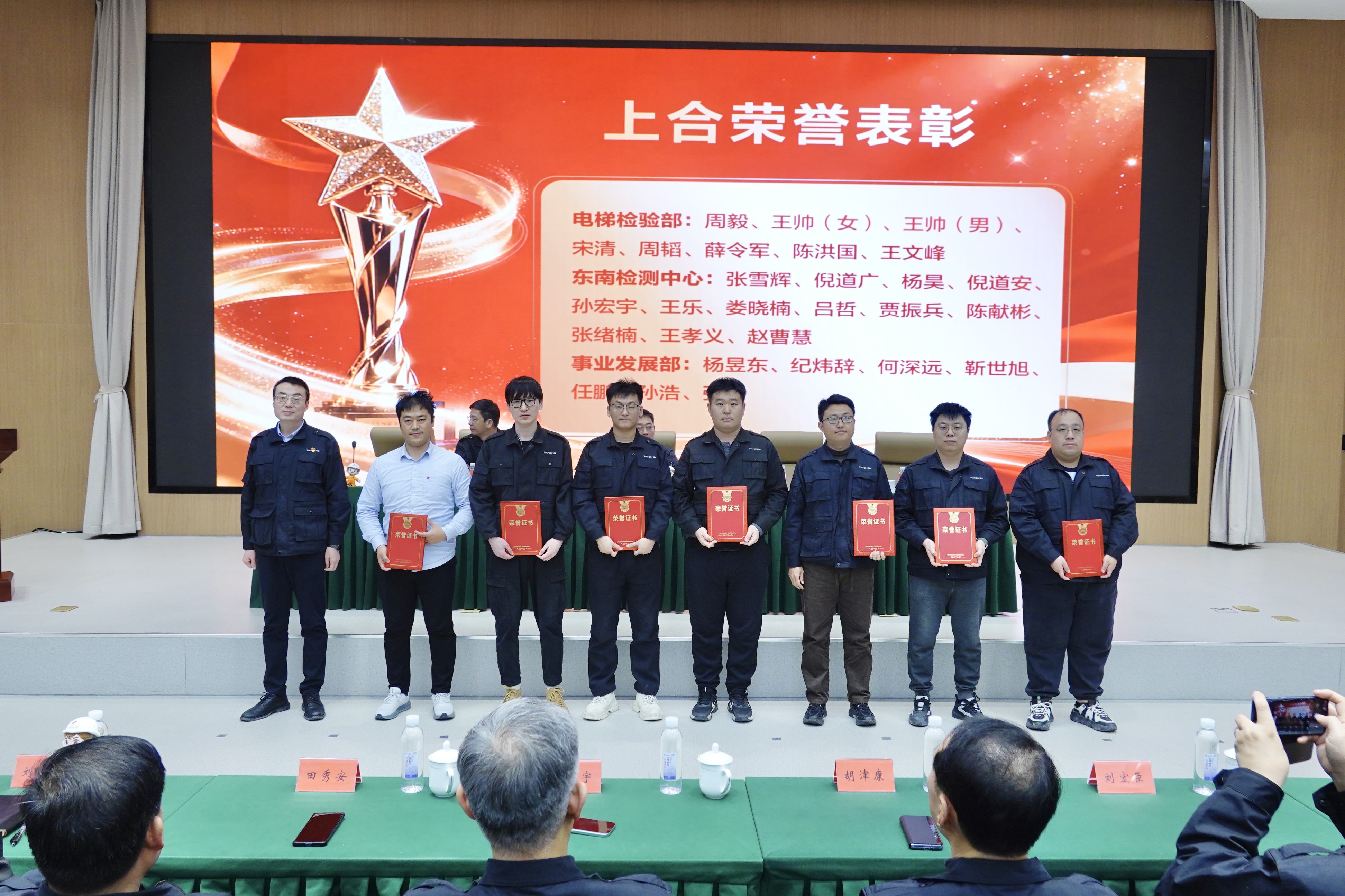 55473c57c805bd4b12cb5fd8